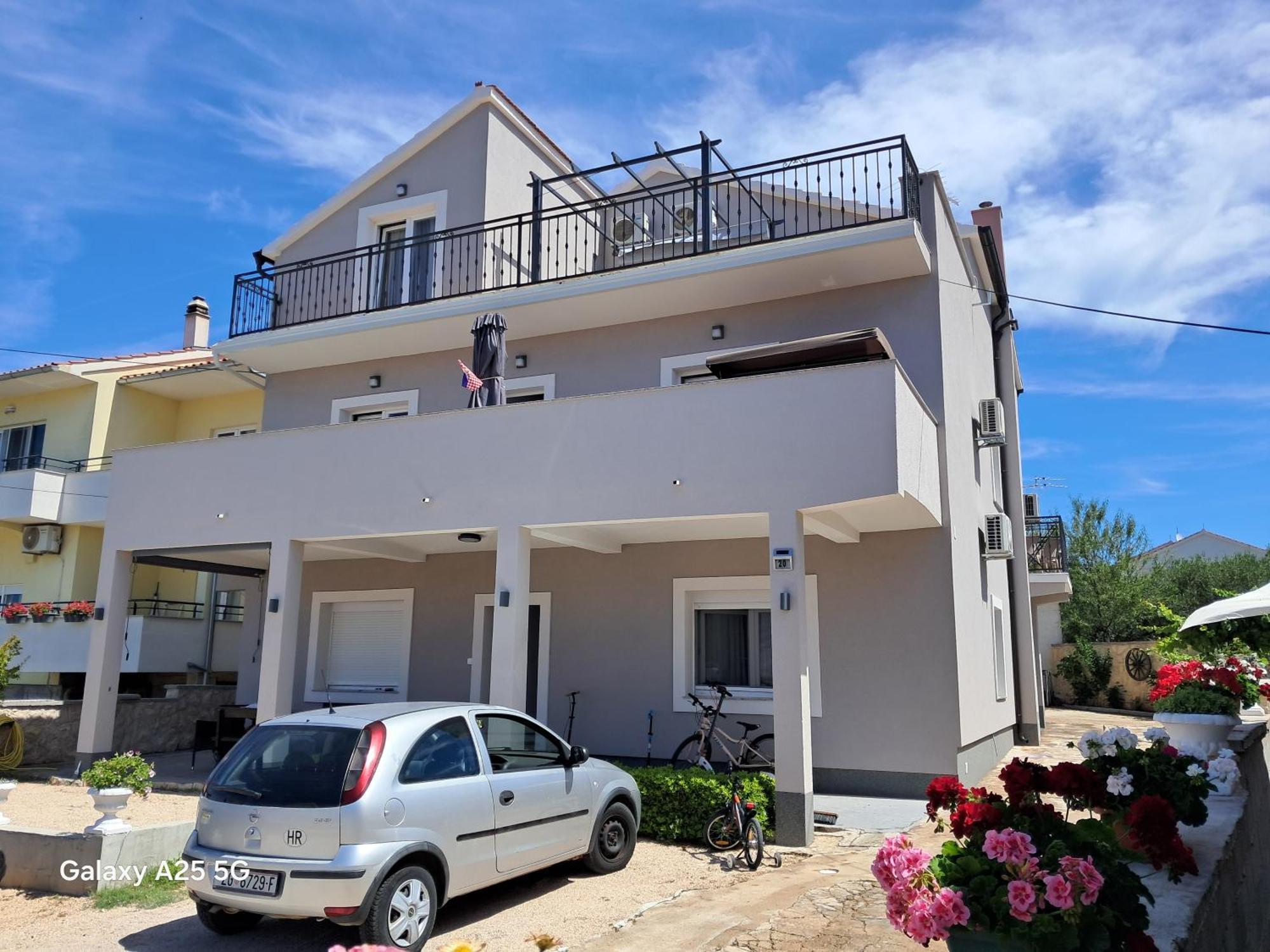 Apartments Tonci Tribunj  Bagian luar foto
