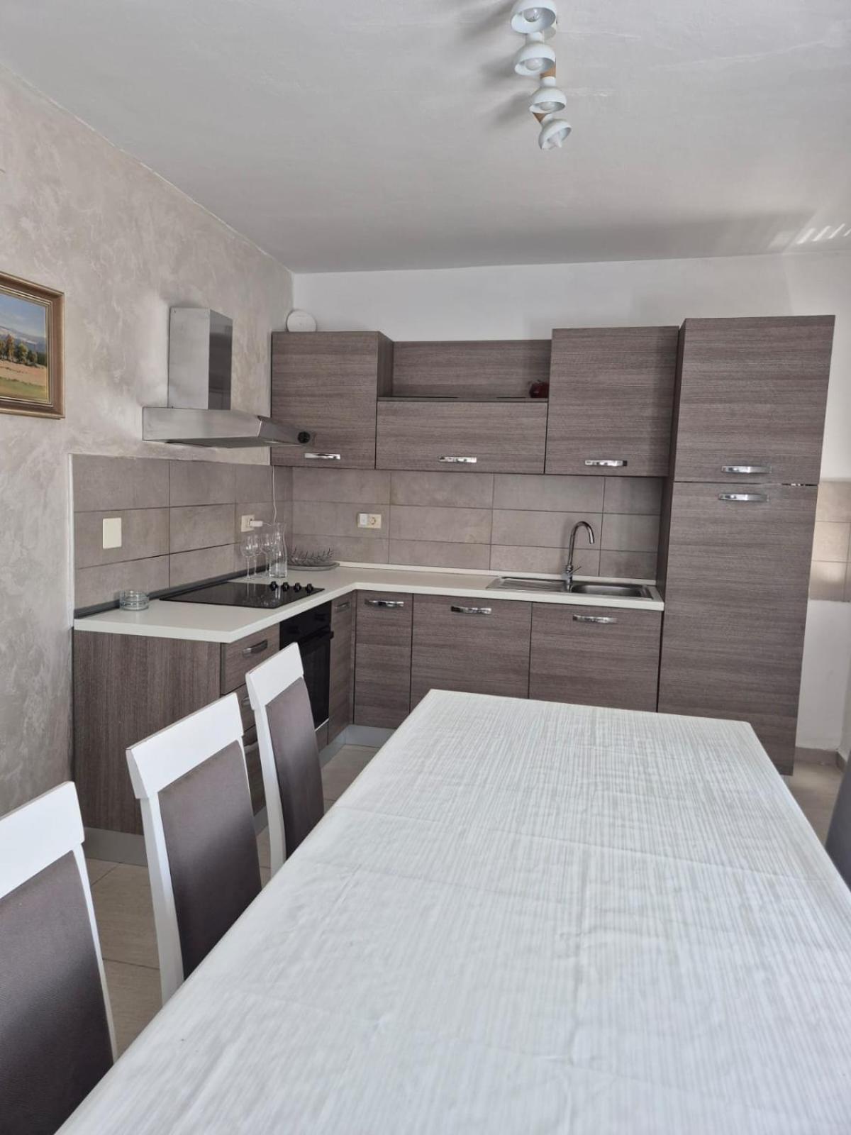 Apartments Tonci Tribunj  Bagian luar foto